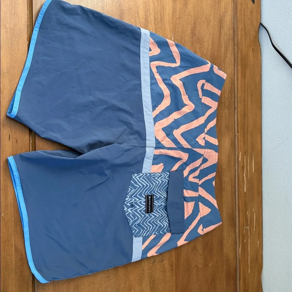 Quiksilver NWOT Highline Techtonics Board Shorts Size 34